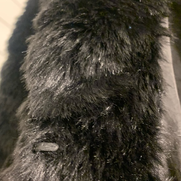 Fur (Faux) Cropped Coat - Picture 5 of 7